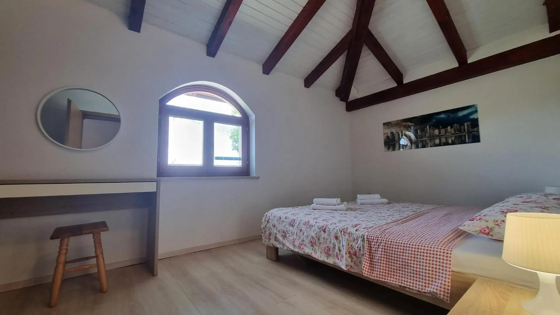 Višnjan Cherry House With View וילה
