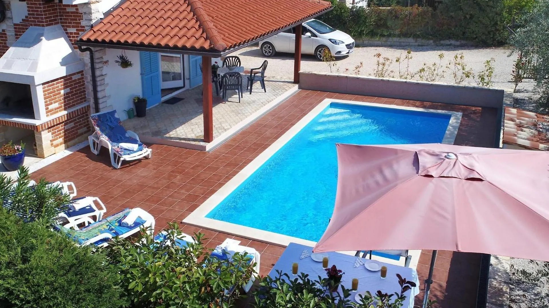 Vila Cherry House With View