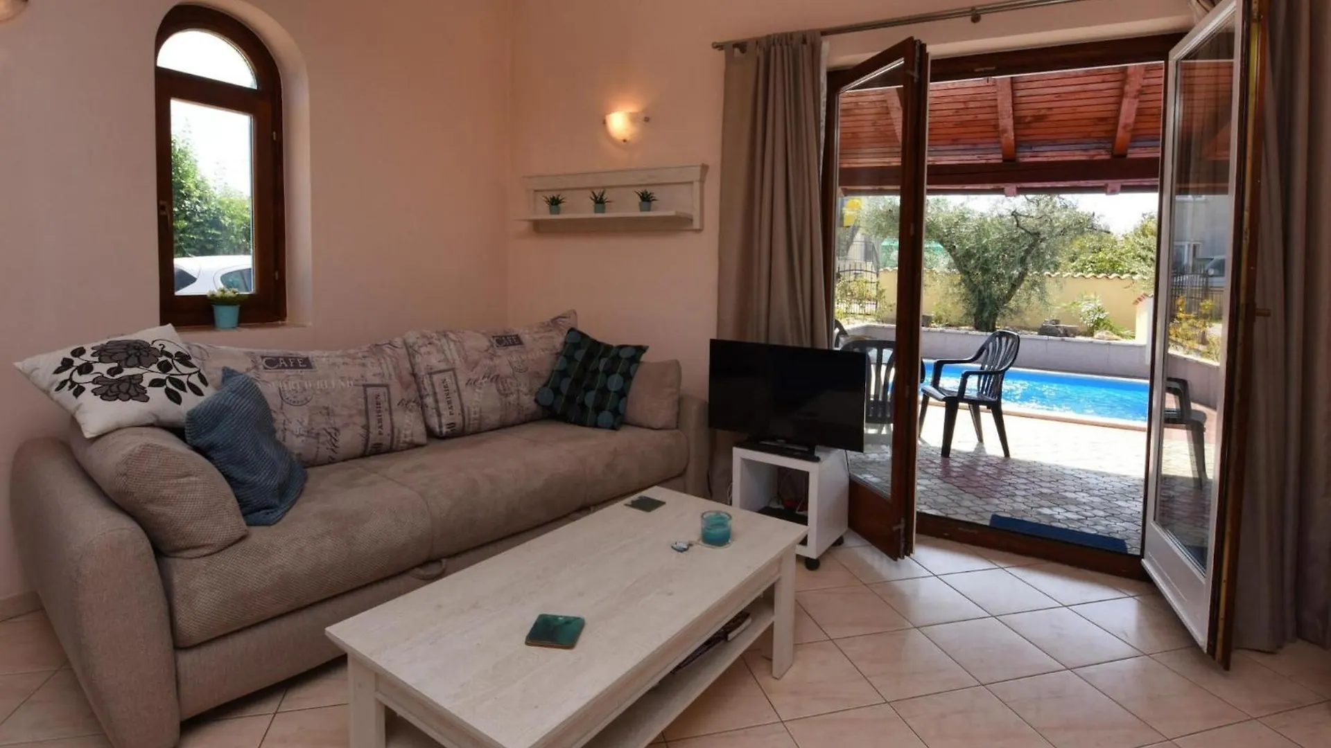 Vila Cherry House With View